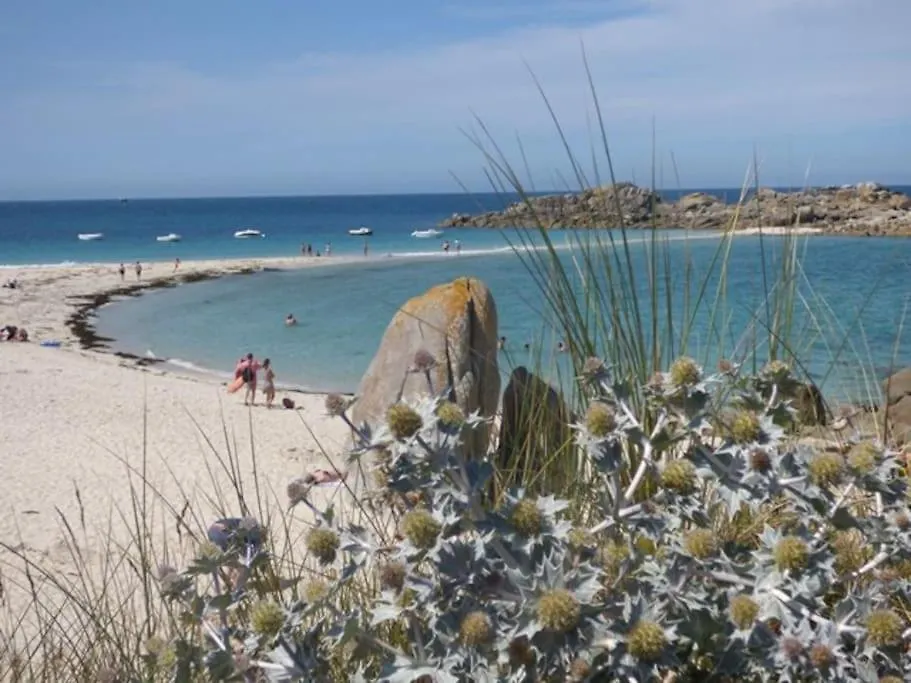 Molene 200 M Plage Et Port Sibiril 0*,